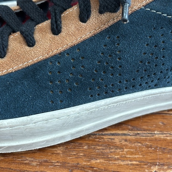 P448 You Can Surf Later Skate Sneakers Men’s Blue & Tan Suede Shoes Size EU 44 - Picture 12 of 14